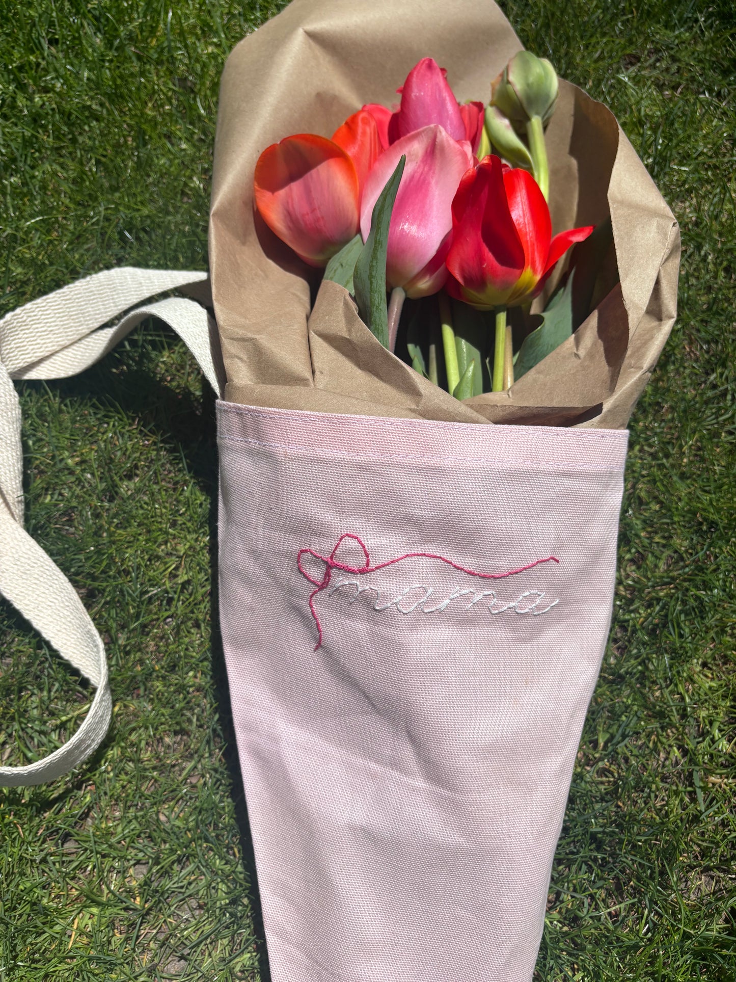 bouqbag | handmade flower bouquet bag | reusable | personalized with hand embroidery
