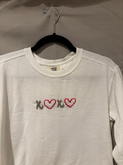 xoxo pullover adult small