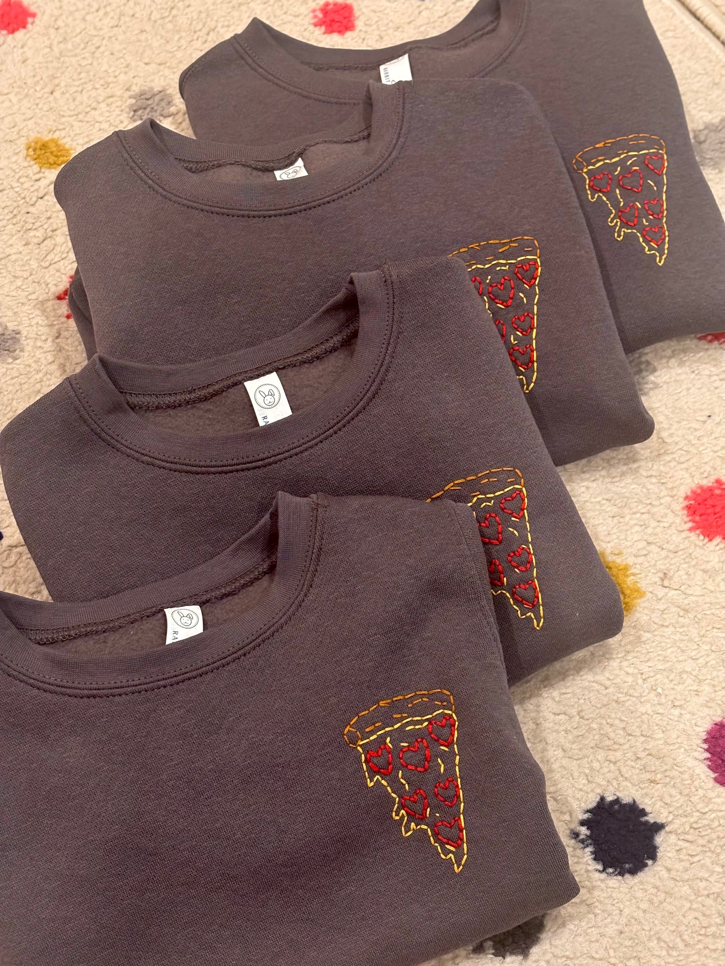a pizza my heart pullover | toddler | graphite